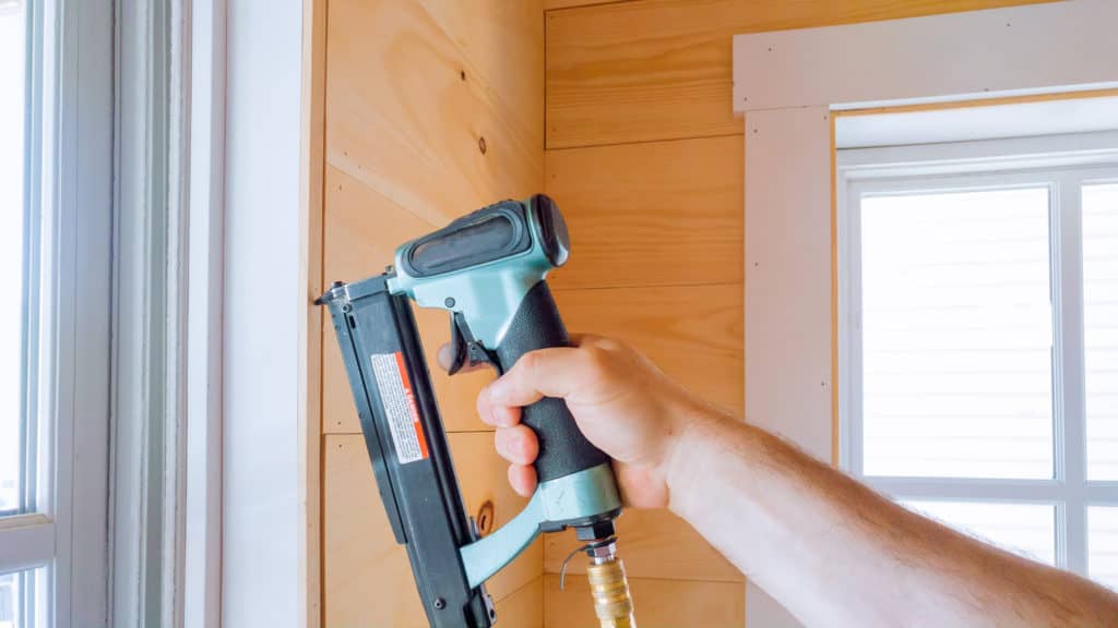 Best Electric Brad Nailer Reviews in 2019