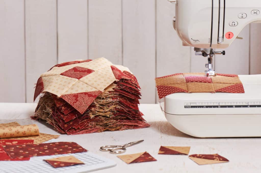 18 Best Sewing Machine For Quilting Reviews in 2023 (MUST READ!) With