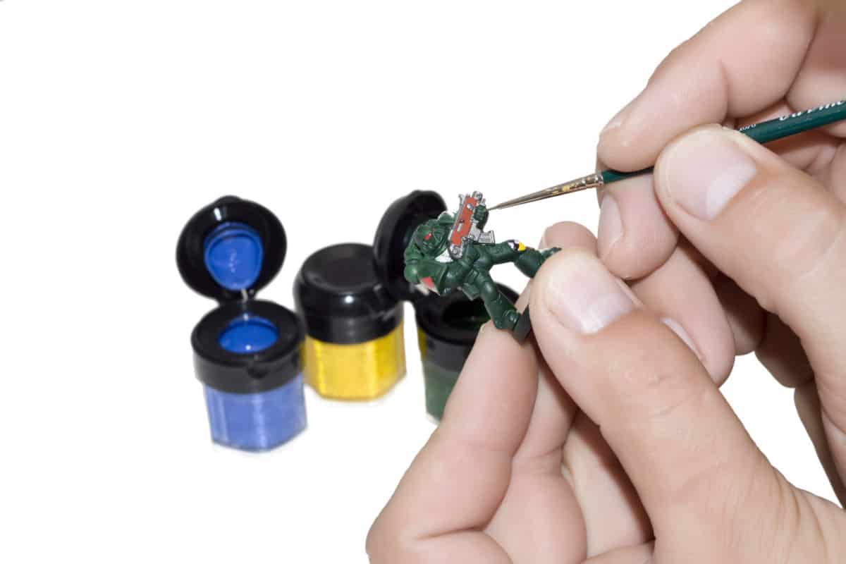 15 Best Brushes For Miniature Painting in 2023